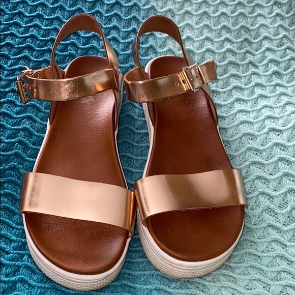 Star Style Gold Wedges Heels Price in India- Buy Star Style Gold Wedges Heels Online at Snapdeal